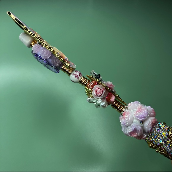 Fairy & Puppy with Decorative Gold Tone Accent Angels Handmade Beaded Pen - Picture 5 of 8
